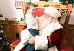 2013-visit-with-santa-family-1-4-lores